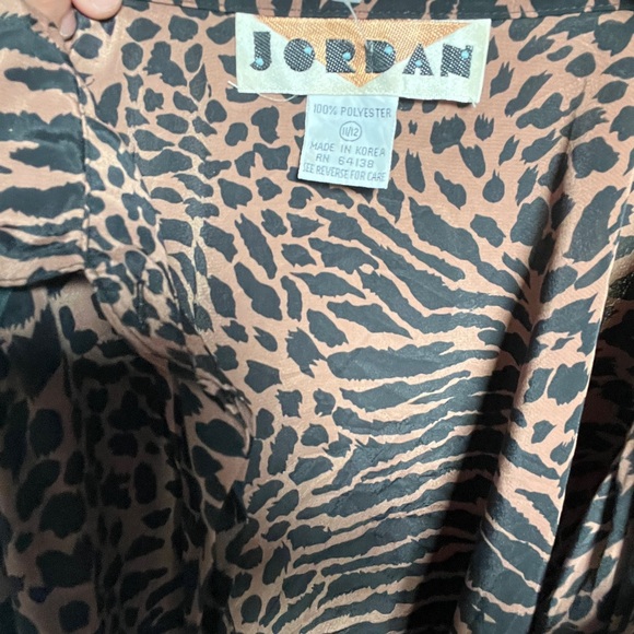 80s/90s Animal print black and brown long sleeve button up. Size 11/12 - Picture 6 of 7